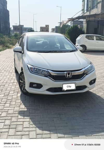 Honda City(1.5L Aspire) Is Available in Immaculate Condition