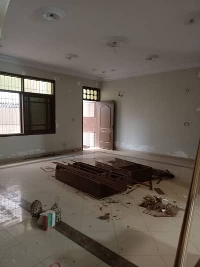 three bed dd west open portion for rent in johar