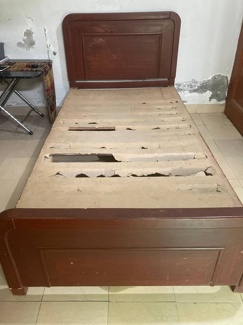 single bed (2) 3