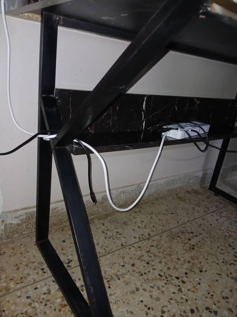 Office Study table 4ft 4
