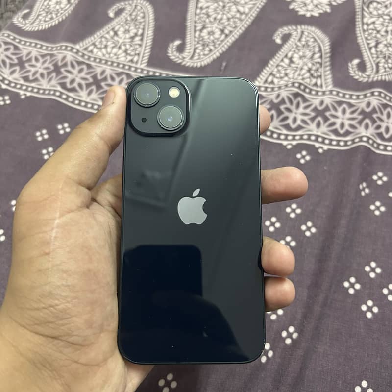 Apple iPhone 13 6