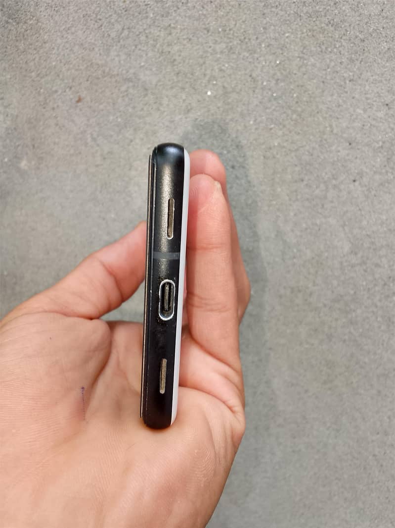Google Pixel 6a 0