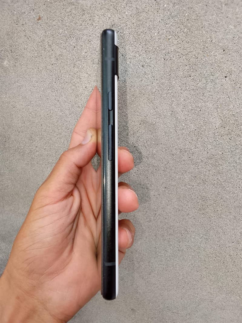 Google Pixel 6a 1