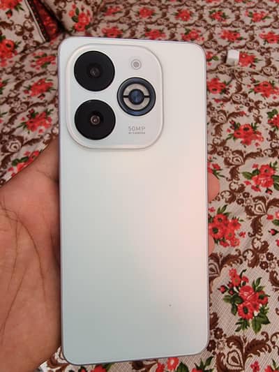 Infinix Smart 5 plus  4+4/64