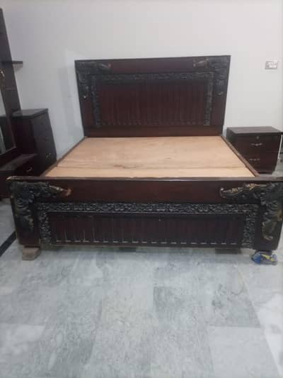 Bed with side table & showcase