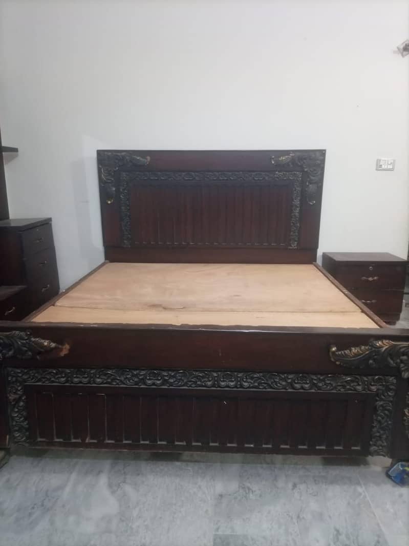 Bed with side table & showcase 1