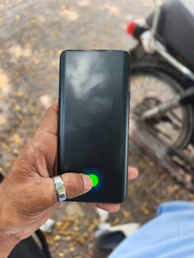 One Plus 7 Pro back broken Baki all ok no any folt exchange posabile