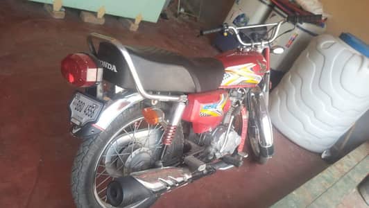 Honda CG 125 2025 – Neat & Clean