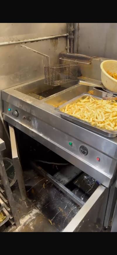 Double tank 4 basket fryer