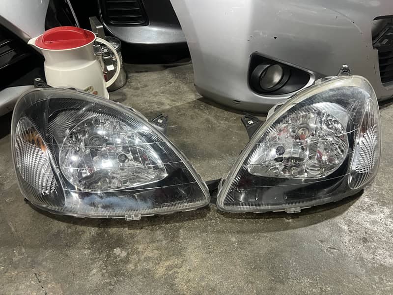 Vitz 2000 Rs 1