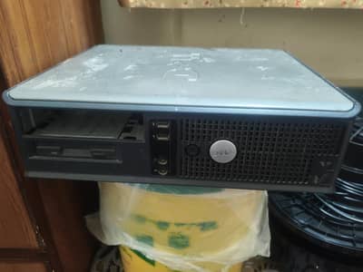 Cpu and lcd for sale 2gm ram 250gb rom