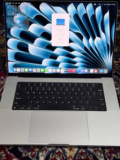 MacBook Pro M3 pro chip 16”18/2TB just 11cycles like new 100%health