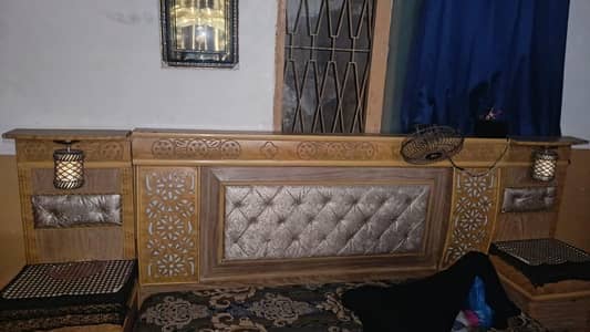 Second Hand Décor Furniture Available at Affordable Price