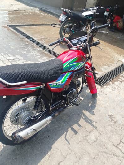 Honda praidor