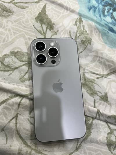 Apple iPhone 15 Pro FU