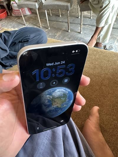 Apple iPhone 15