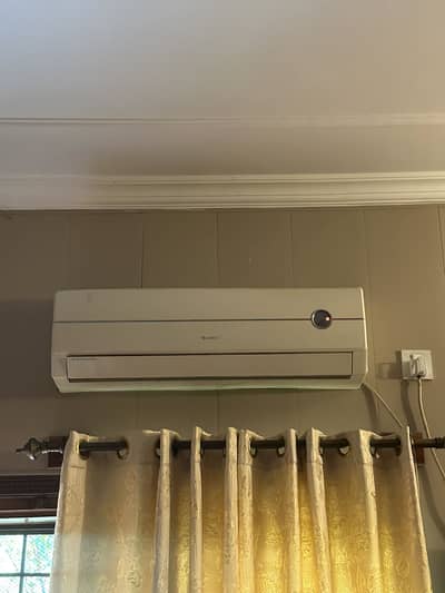 Gree 1.5 ton AC