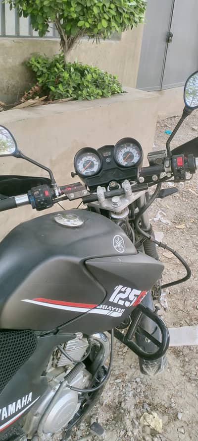 Yamaha YBR 125