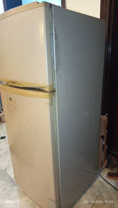 Used Singer Refrigerator