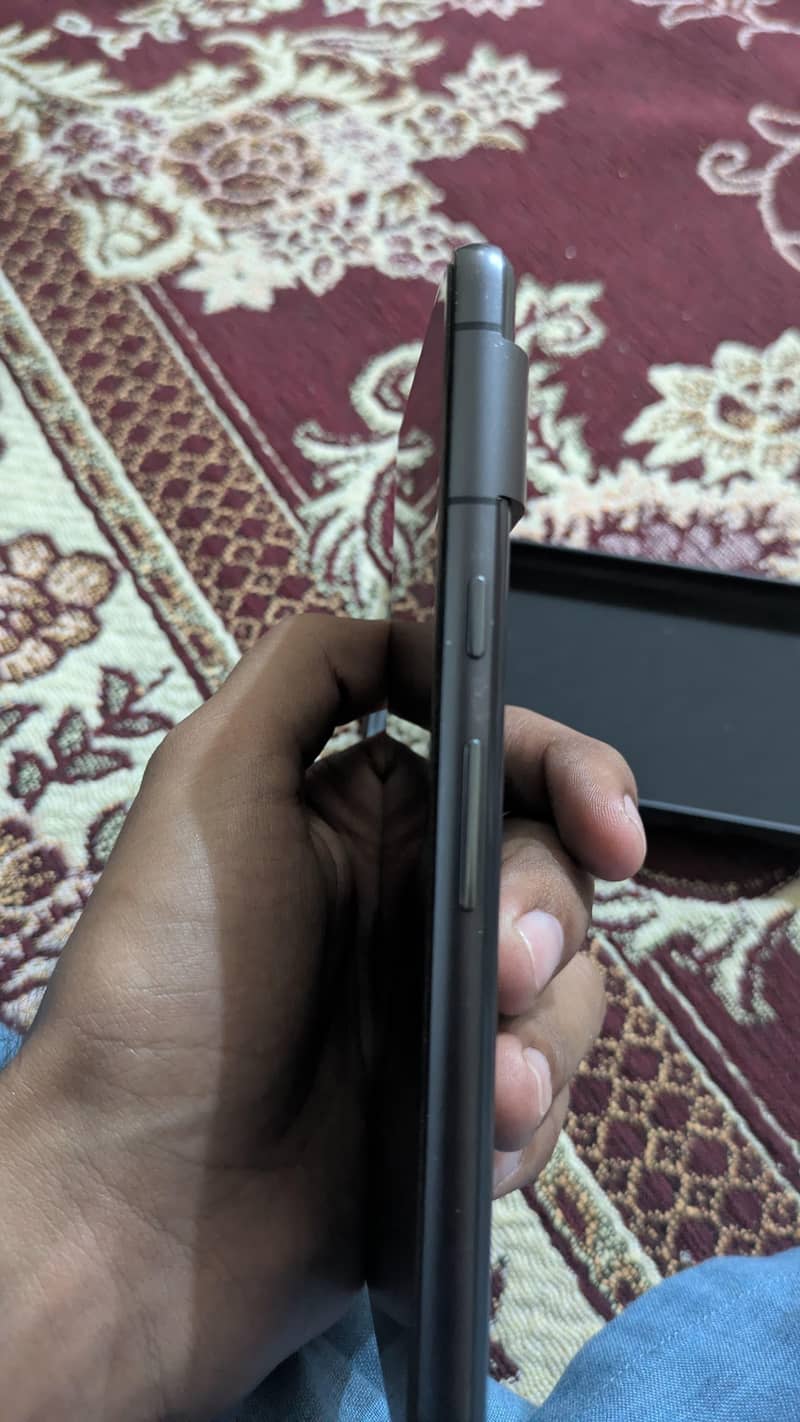 PIXEL 7 7