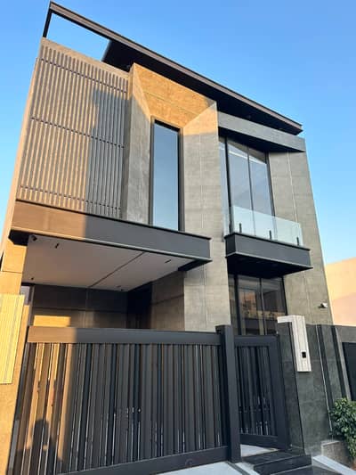 5 Marla House Available for Rent Prime Location