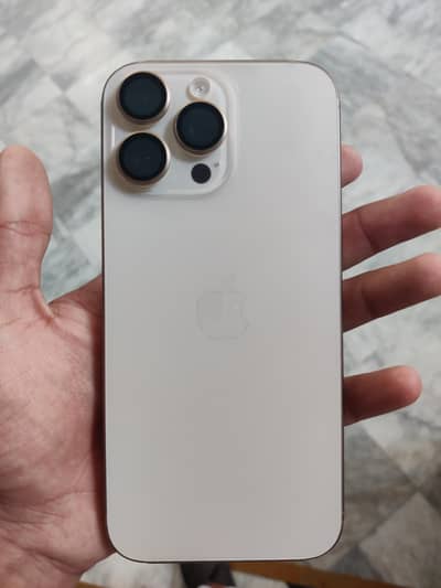 Apple iPhone 16 Pro Max