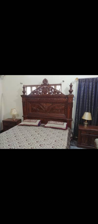 chinioti bed with two side tables