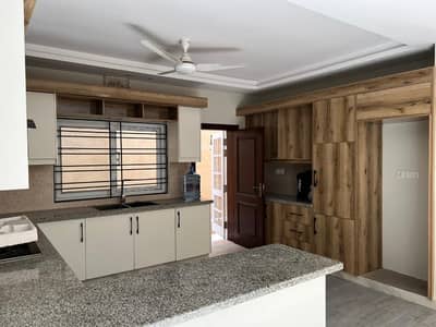 14 Marla Beautiful Design House Hot Location Near Masjid, Park, School And Markets. Dem 6.25 Cr