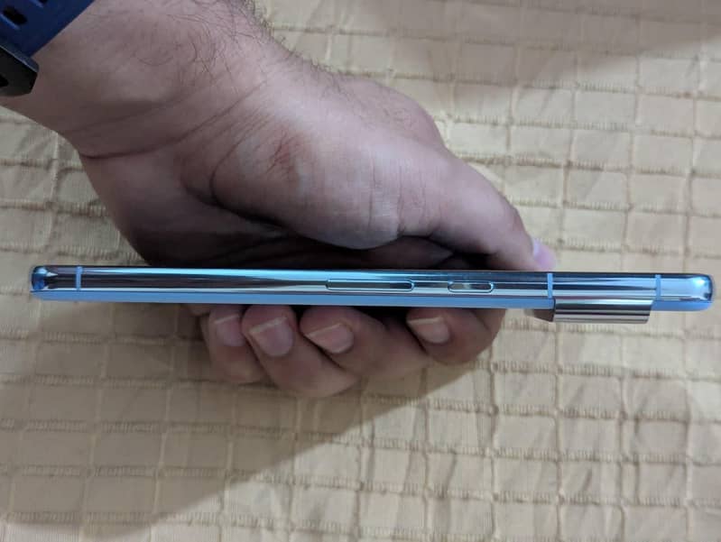 Google Pixel 8 Pro 6