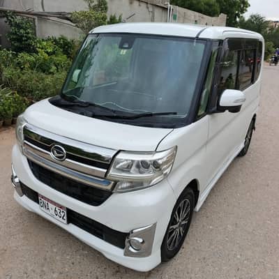 Daihatsu Tanto 2015