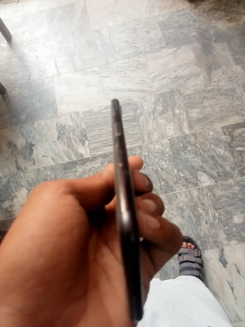 Apple iPhone 7 2