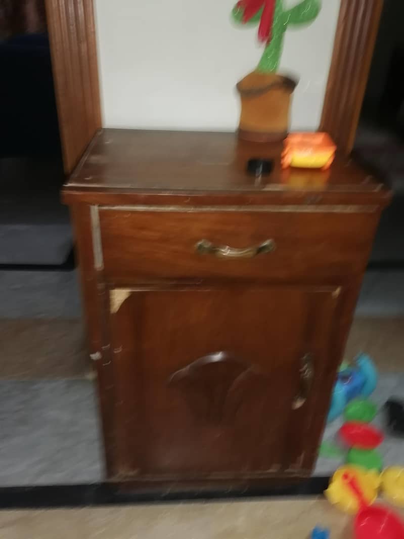 Double Bed with side table 3