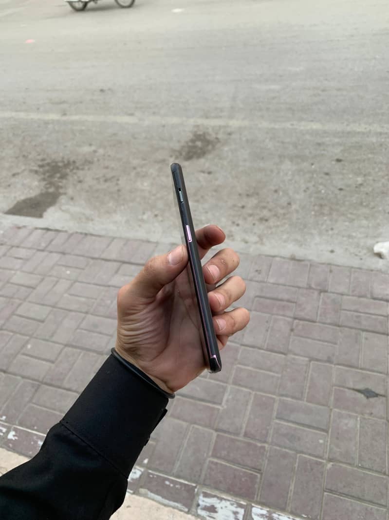 One Plus 6T 3