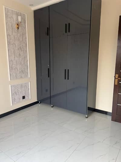 5 MARLA BRAND NEW 1ST ENTRY TRIPLE STOREY HOUSE AVAILABLE FOR RENT IN UNION GREEN SOCIETY COLLEGE ROAD LAHORE