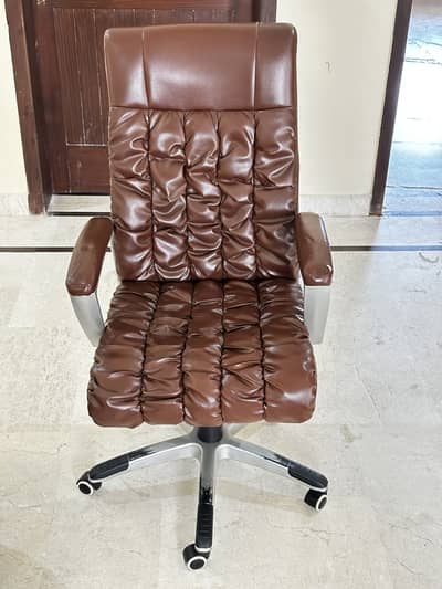 Boss chair
