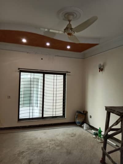10 MARLA UPPER PORTION FOR RENT WITH GAS