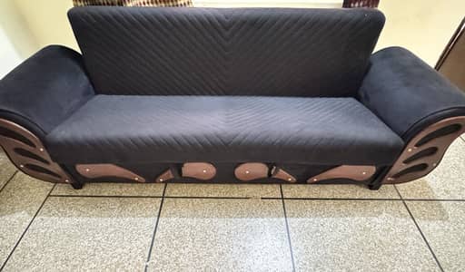 Selling elegant just like brandnew handmade sofa cumbed