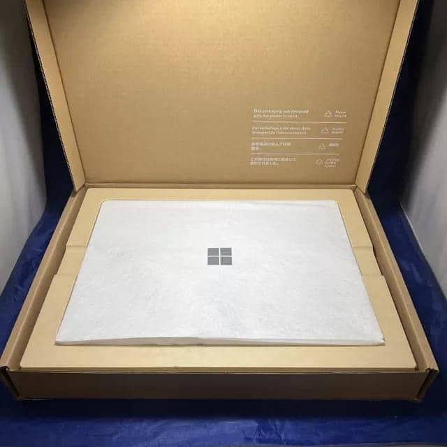 Microsoft Surface 4 / 1950 model 1