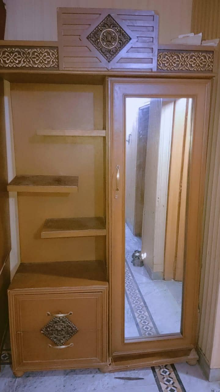 wardrobe/dressing 1