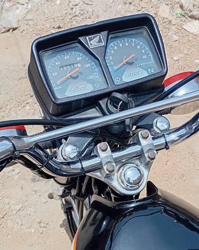 Honda CG-125cc. . . {2022} Karachi Number. . . . . 0337/1245097