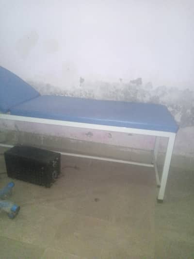 patient examination bed with drip stand brand new