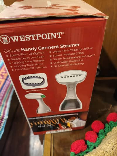 Deluxe Handy Garments Steamer