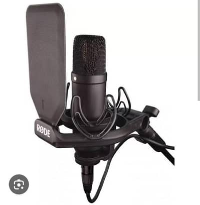 Rode NT1 Studio Condenser Microphone & Focusrite  Scarlett  2i4 2nd Ge