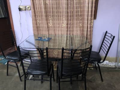 dinning table with 4 chair
