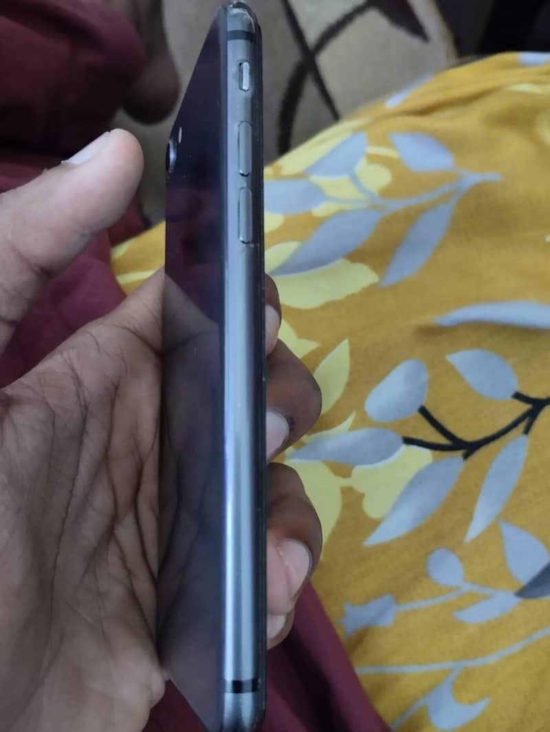 Apple iPhone 8 2