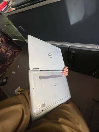 Dell laptop latitude 3310 2 in 1