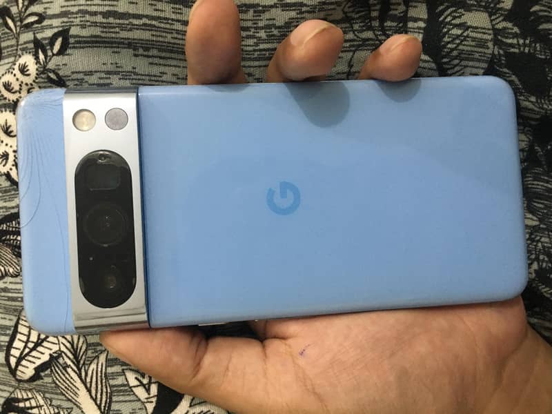 Google Pixel 8 Pro 4