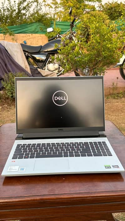 Dell G15 Gaming Laptop  Ryzen 7 6800H  RTX 3060 6GB