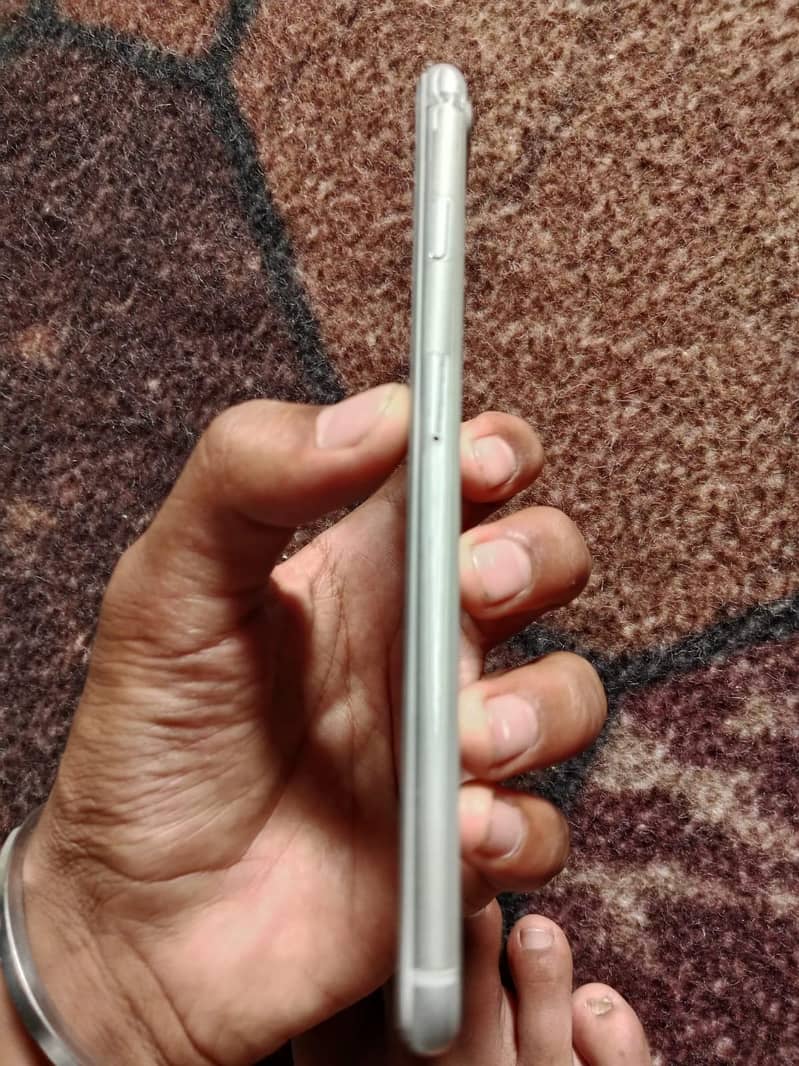 iPhone 8 Plus 3