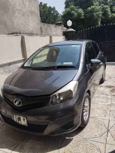 Toyota Vitz 2012